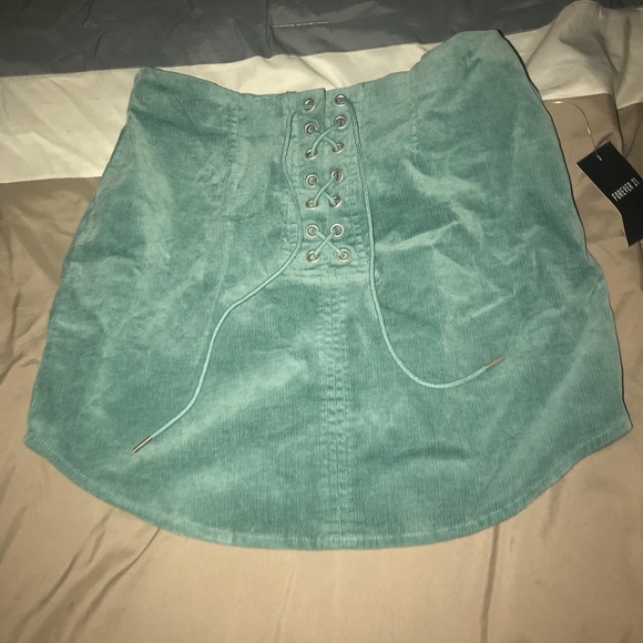 Skirt - Picture 1 of 3